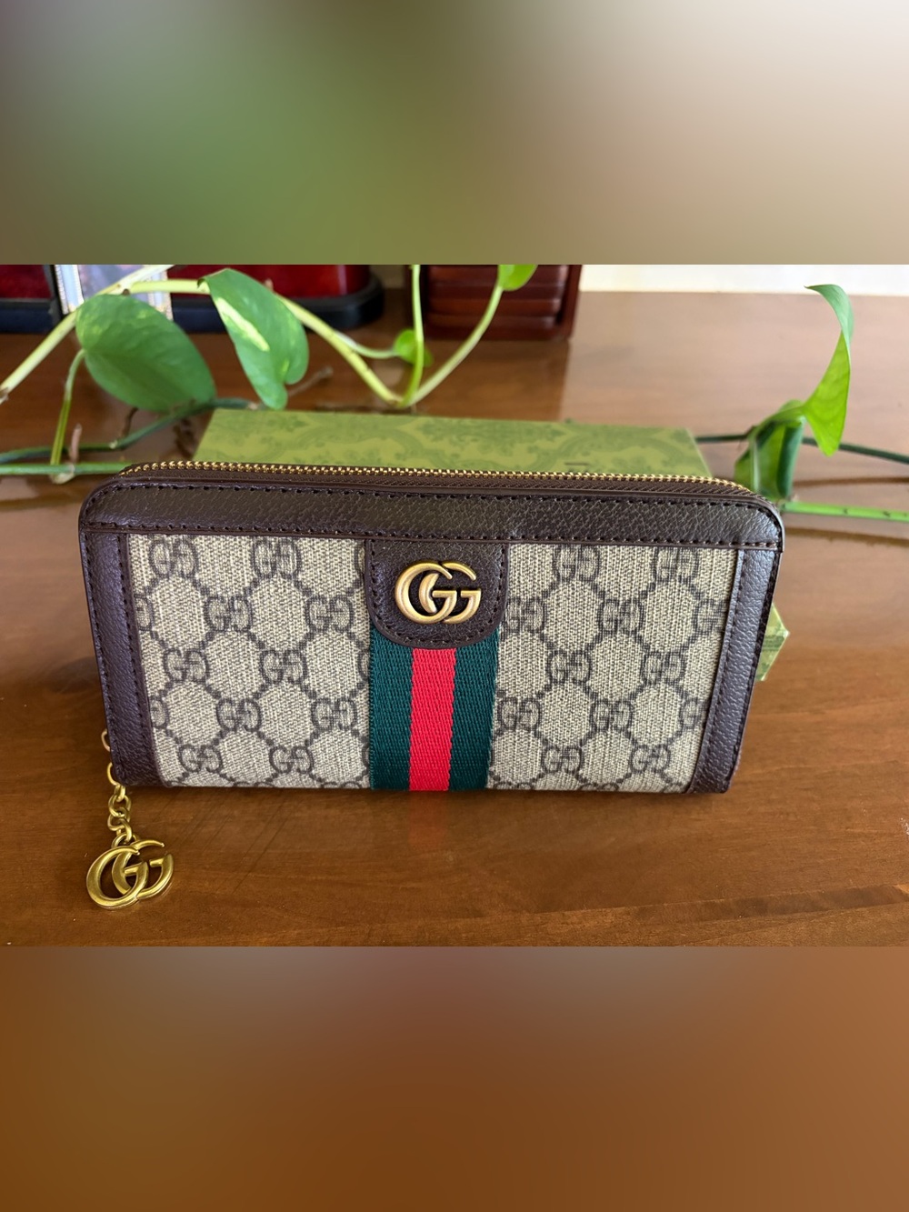 Gucci Beige GG Canvas Wallet with Brown Trim and Green-Red Web.Inspired!